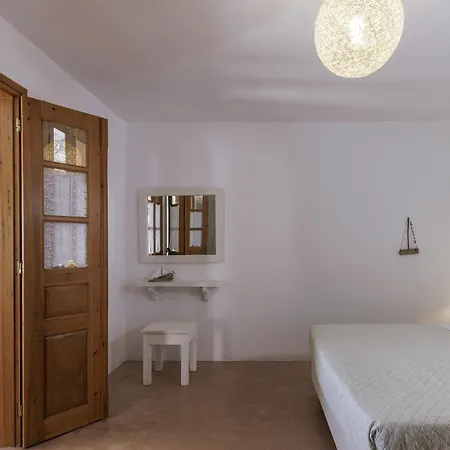 Zatrikion Santorini *