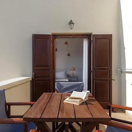 Zatrikion Santorini