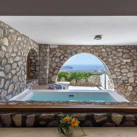 Zatrikion Santorini Pyrgos Kallistis