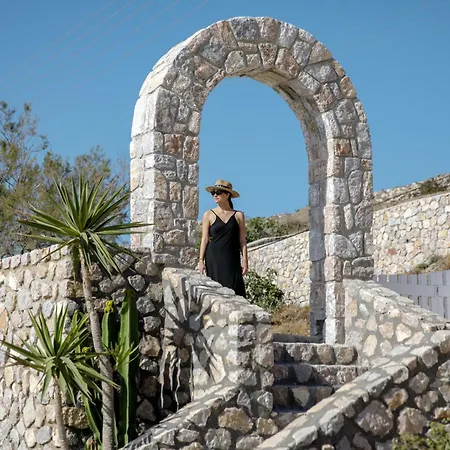 Zatrikion Santorini *